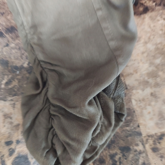 Wet Seal NWOT Women's Size Large Khaki Cargo Pants -TAG FELL OFF IN TRANSFER - Picture 7 of 8